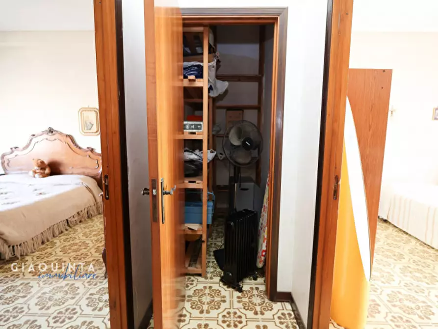 Immagine 8 di Appartamento in vendita  in via Torino n.03 a Palagonia