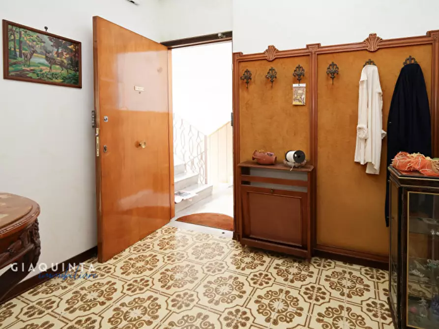 Immagine 12 di Appartamento in vendita  in via Torino n.03 a Palagonia