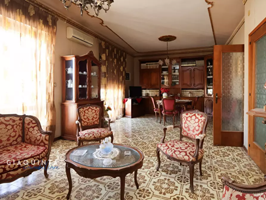 Immagine 13 di Appartamento in vendita  in via Torino n.03 a Palagonia