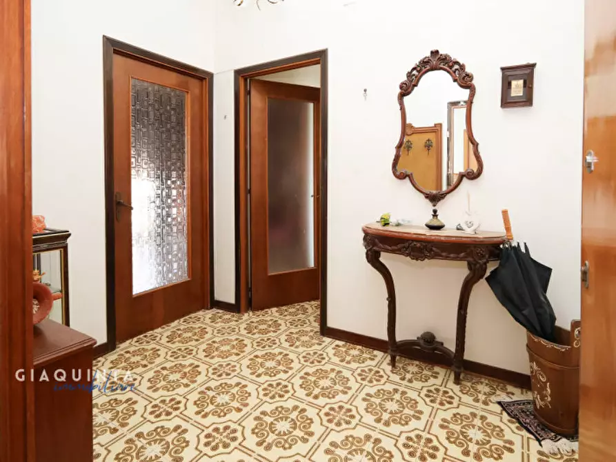 Immagine 14 di Appartamento in vendita  in via Torino n.03 a Palagonia