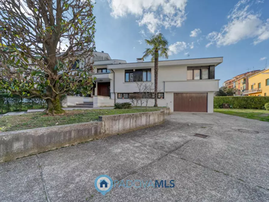 Immagine 29 di Villa in vendita  in Via Sebastiano Giacomelli a Padova