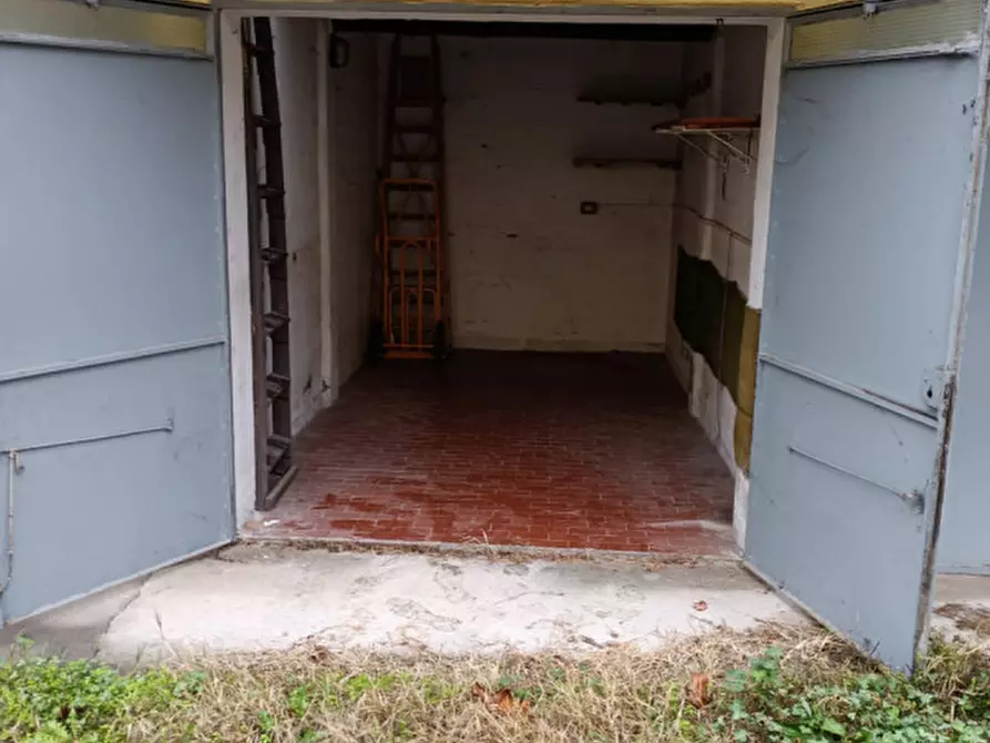 Immagine 8 di Garage in vendita  in Via Gesso a Zola Predosa
