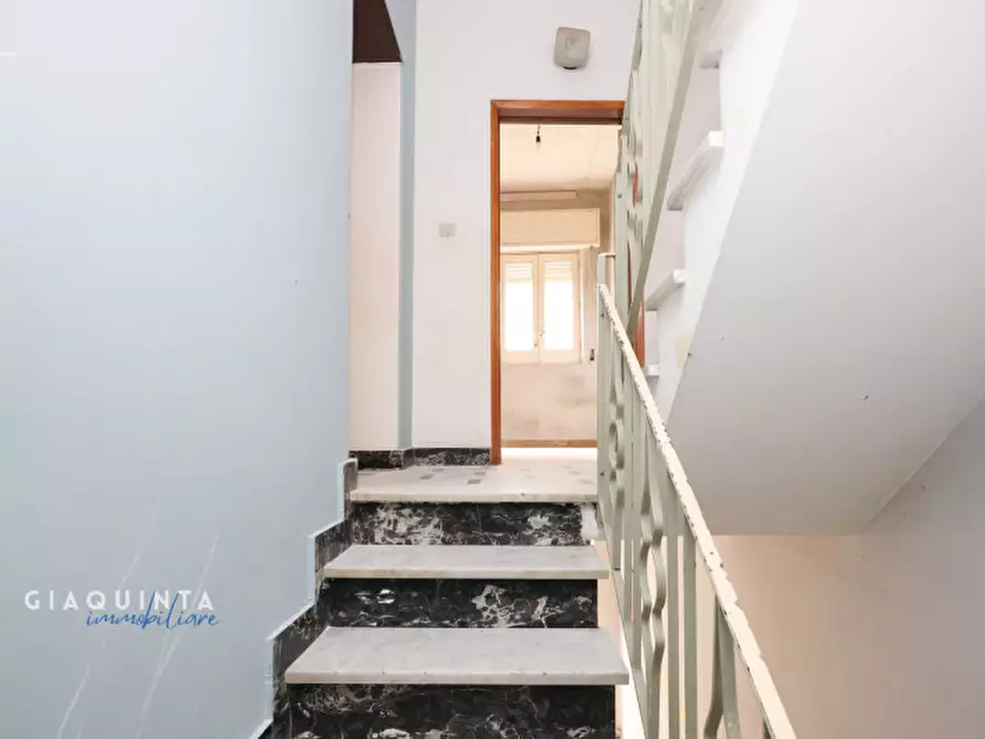 Immagine 10 di Casa indipendente in vendita  in Via Bergamo N.04 a Palagonia