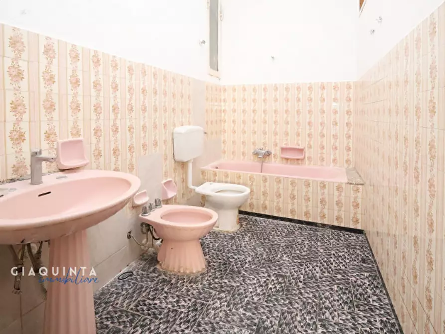 Immagine 13 di Casa indipendente in vendita  in Via Bergamo N.04 a Palagonia