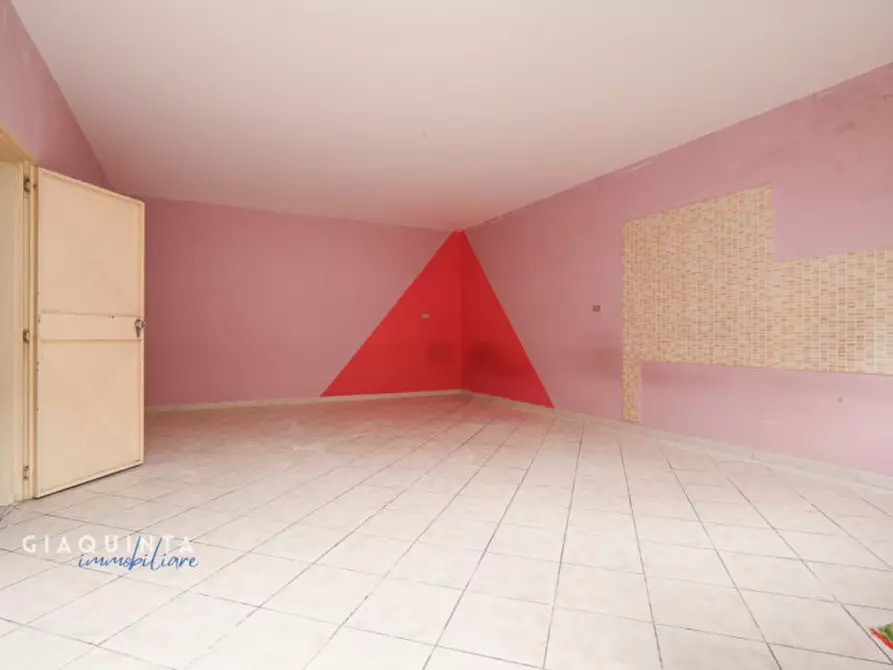 Immagine 16 di Casa indipendente in vendita  in Via Bergamo N.04 a Palagonia