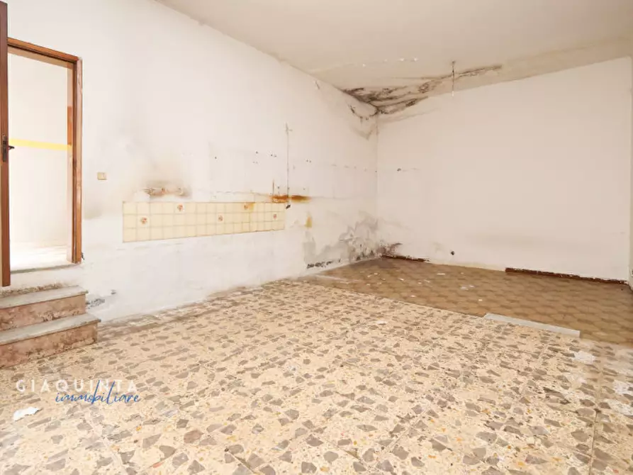 Immagine 20 di Casa indipendente in vendita  in Via Bergamo N.04 a Palagonia