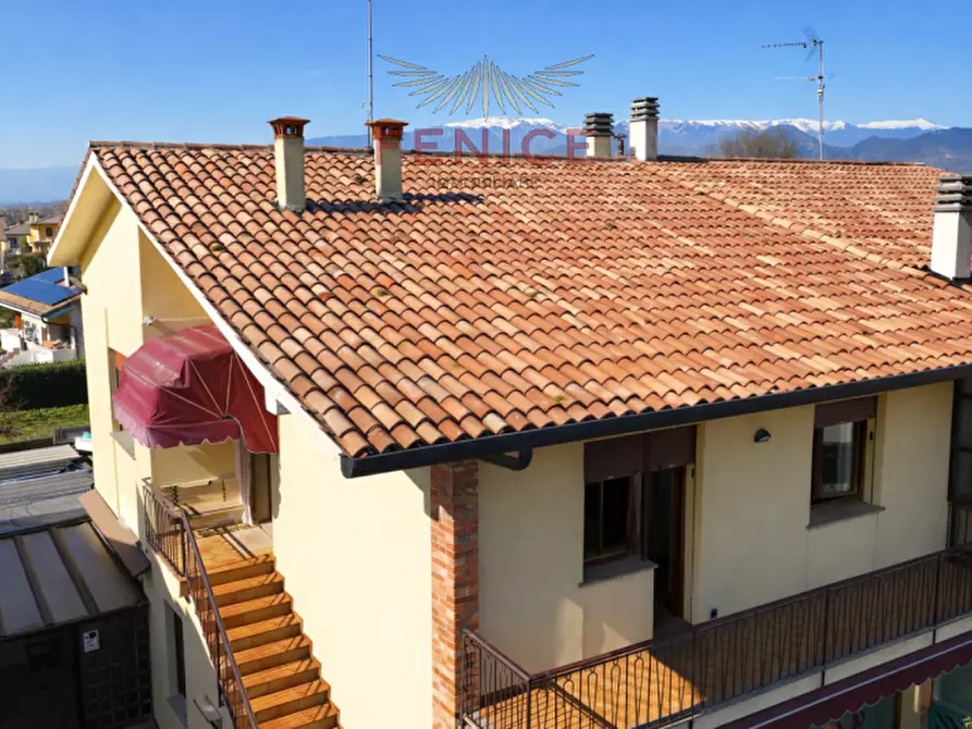 Immagine 3 di Appartamento in vendita  in Via Piave a Caerano Di San Marco