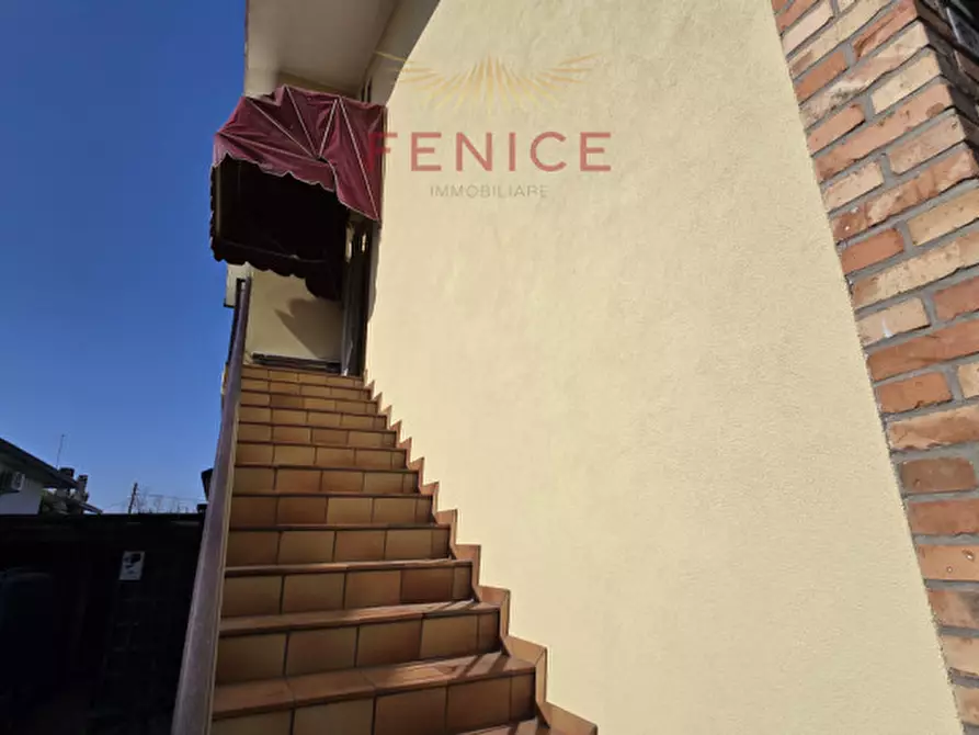 Immagine 16 di Appartamento in vendita  in Via Piave a Caerano Di San Marco