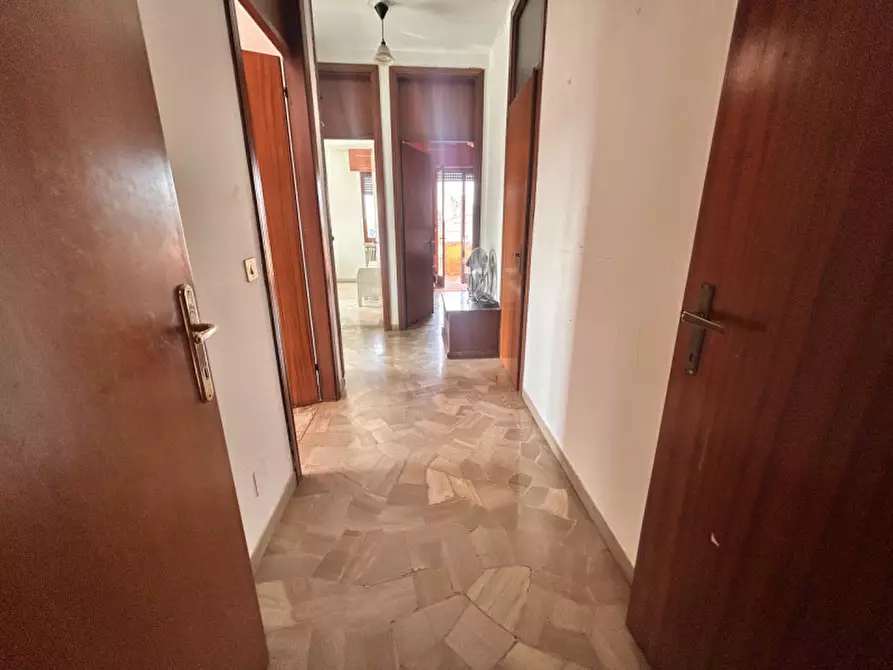 Immagine 11 di Appartamento in vendita  in Viale Grappa, 43 a Vicenza