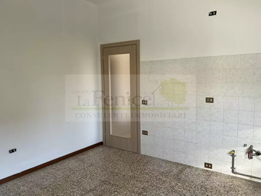 Immagine 1 di Villa in vendita  in Via Mantova,37 a Castel Goffredo