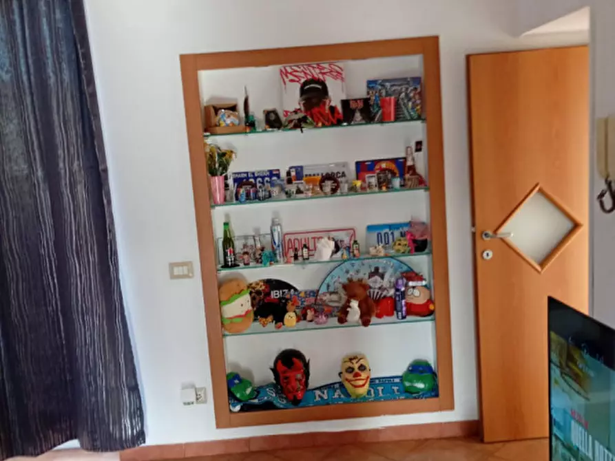 Immagine 21 di Appartamento in affitto  in via foria 37 a Napoli