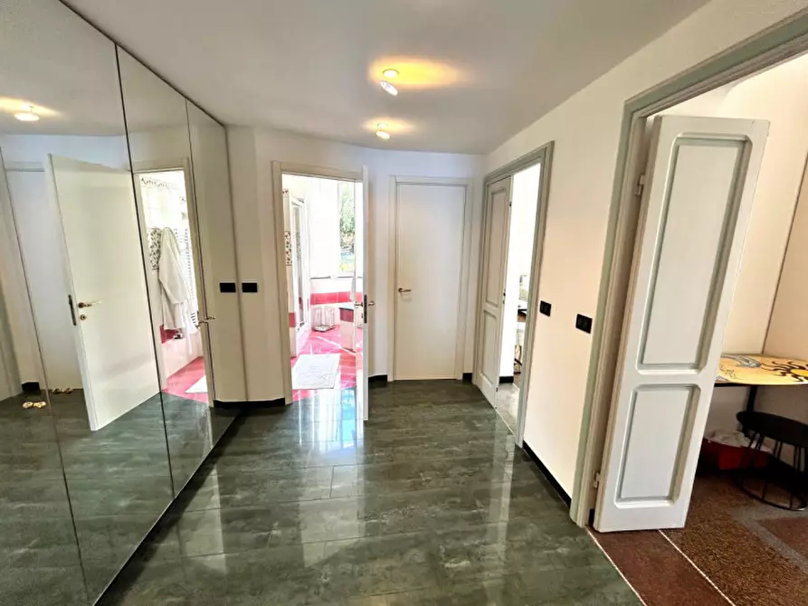 Immagine 18 di Appartamento in vendita  in Corso Giuseppe Mazzini a Camogli
