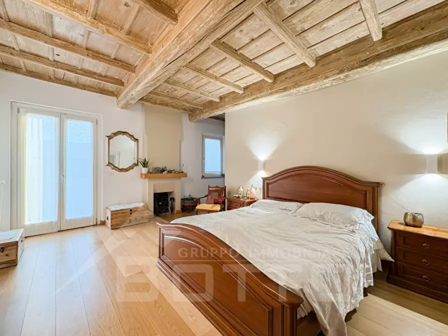 Immagine 2 di Casa indipendente in vendita  in via lanca n 14 oleggio a Oleggio