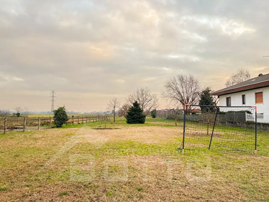 Immagine 39 di Casa indipendente in vendita  in via lanca n 14 oleggio a Oleggio