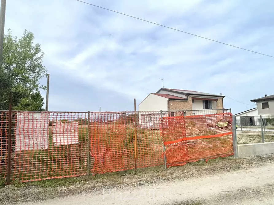 Immagine 5 di Terreno in vendita  in Via Rusteghello a Piove Di Sacco
