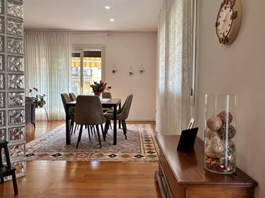 Immagine 8 di Appartamento in vendita  in Via Gamba a Vicenza