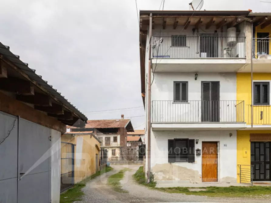 Immagine 29 di Villetta a schiera in vendita  in località cacciana a Fontaneto D'agogna