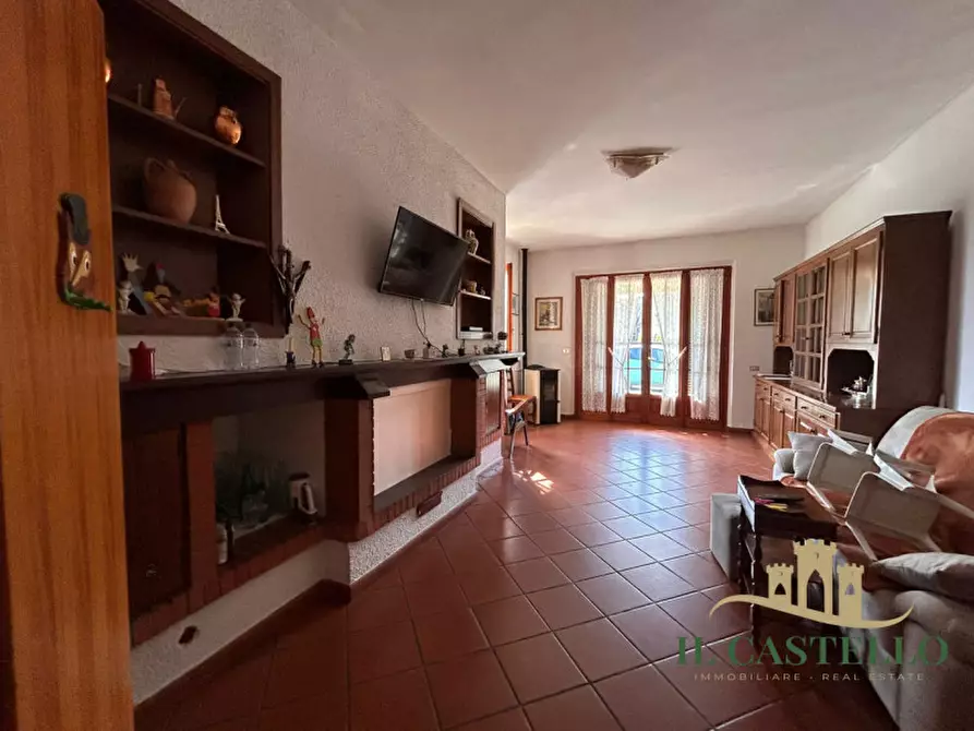 Immagine 6 di Villetta a schiera in vendita  a Castiglione Del Lago