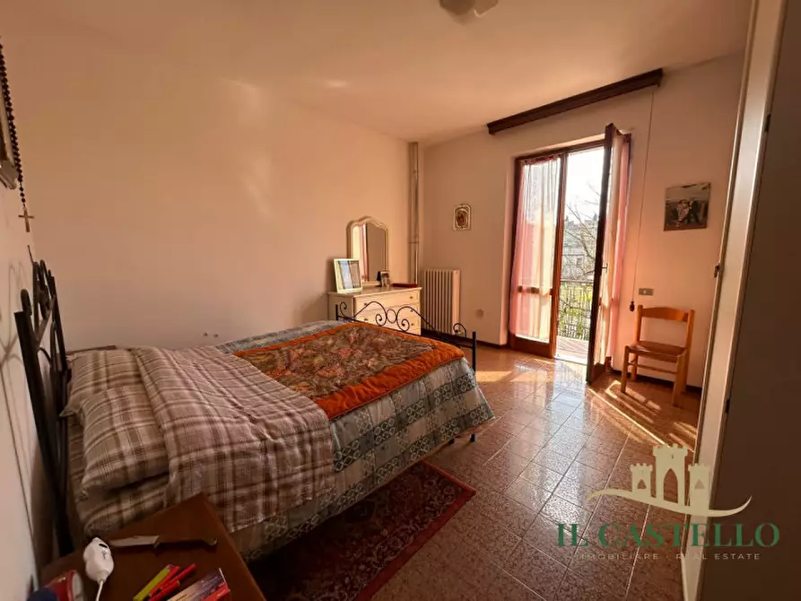 Immagine 8 di Villetta a schiera in vendita  a Castiglione Del Lago