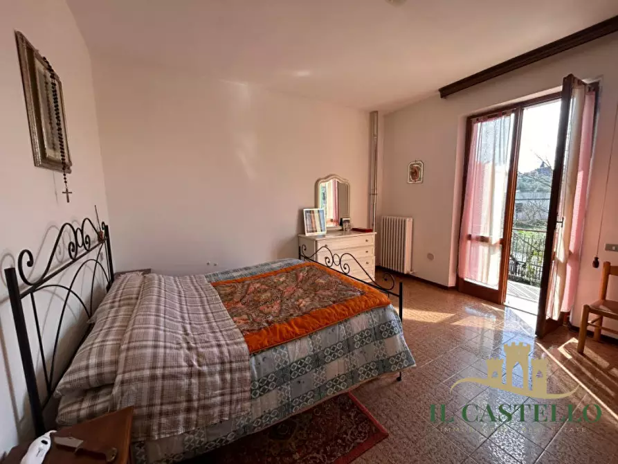 Immagine 9 di Villetta a schiera in vendita  a Castiglione Del Lago