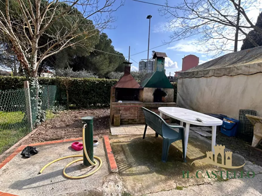 Immagine 18 di Villetta a schiera in vendita  a Castiglione Del Lago