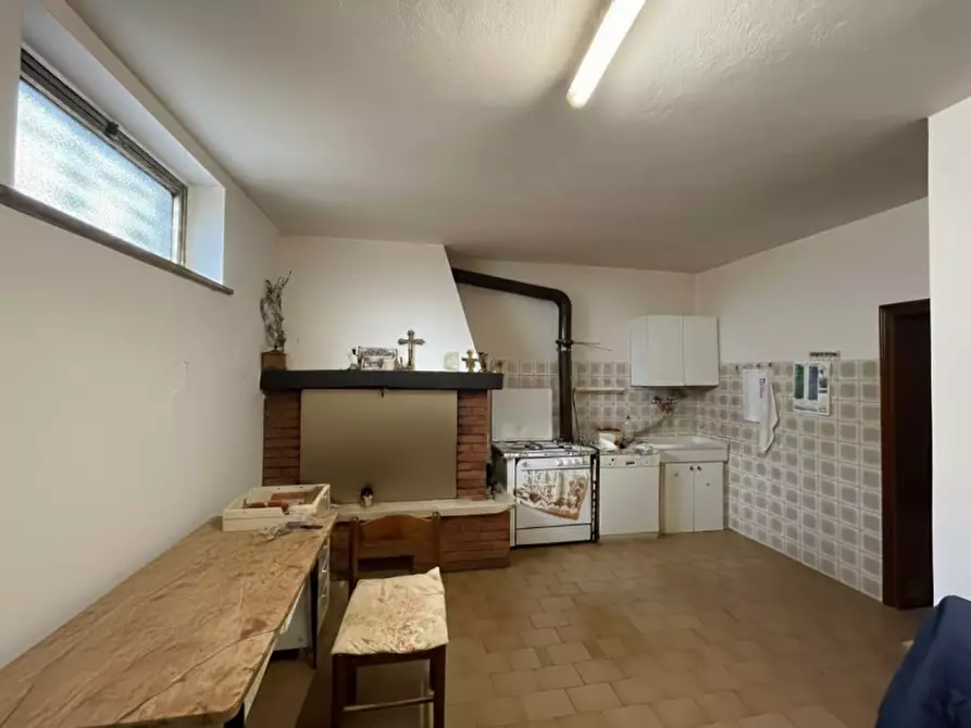 Immagine 25 di Villa in vendita  a Valeggio Sul Mincio