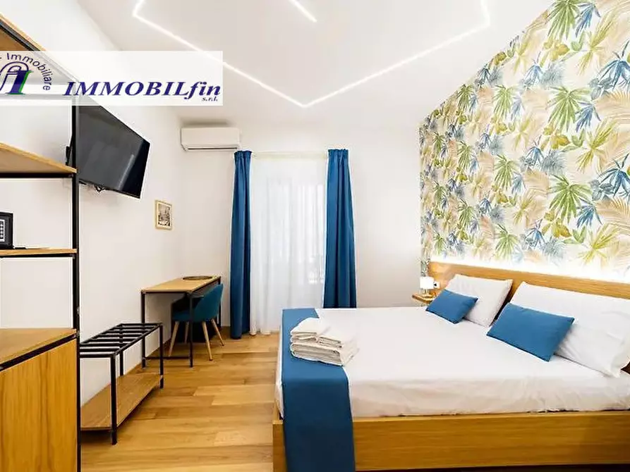 Immagine 5 di Bed & Breakfast in vendita  in Via Bara All'Olivella a Palermo