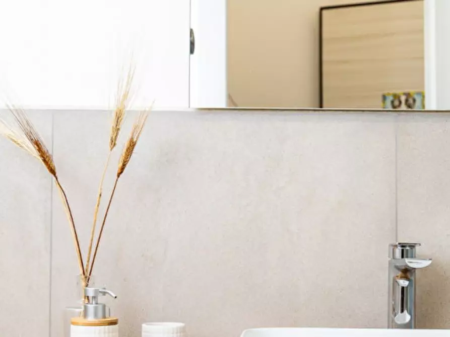 Immagine 13 di Bed & Breakfast in vendita  in Via Bara All'Olivella a Palermo