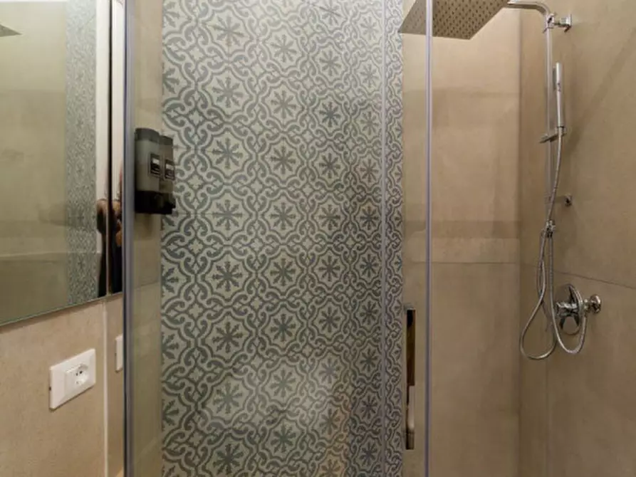 Immagine 15 di Bed & Breakfast in vendita  in Via Bara All'Olivella a Palermo