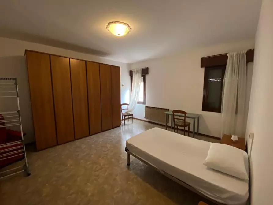 Immagine 12 di Appartamento in vendita  in Viale Gian Giorgio Trissino 65 a Vicenza