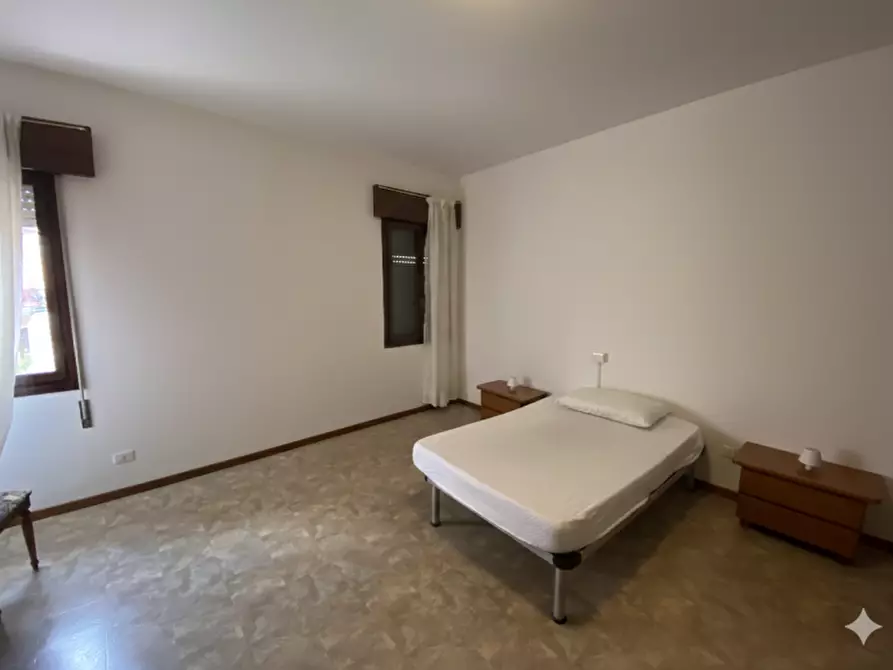 Immagine 15 di Appartamento in vendita  in Viale Gian Giorgio Trissino 65 a Vicenza