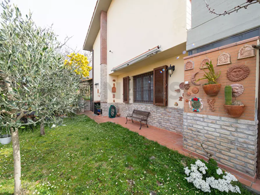 Immagine 28 di Villetta a schiera in vendita  in Via Placido Rizzotto a Pontassieve