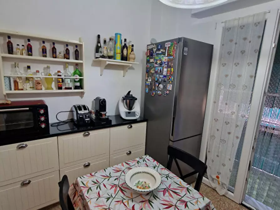 Immagine 5 di Appartamento in vendita  in Via Cereghetta a Rapallo