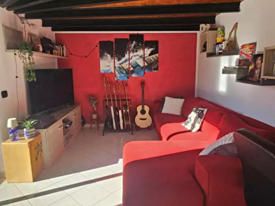 Immagine 3 di Appartamento in vendita  in via Schiantapetto a Savona