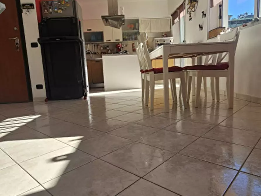 Immagine 5 di Appartamento in vendita  in via Schiantapetto a Savona