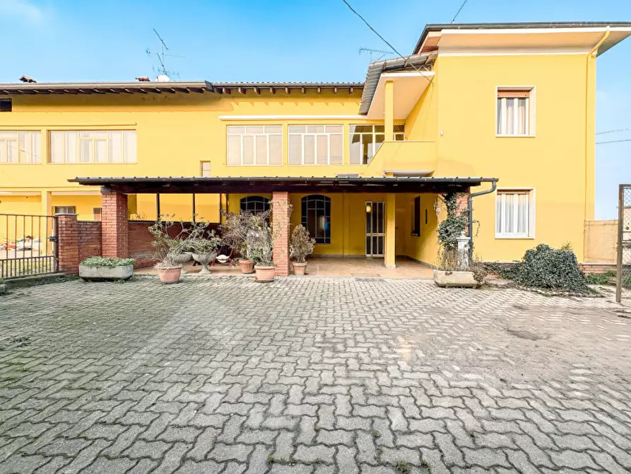 Immagine 1 di Casa indipendente in vendita  in via piana n 34 suno a Suno