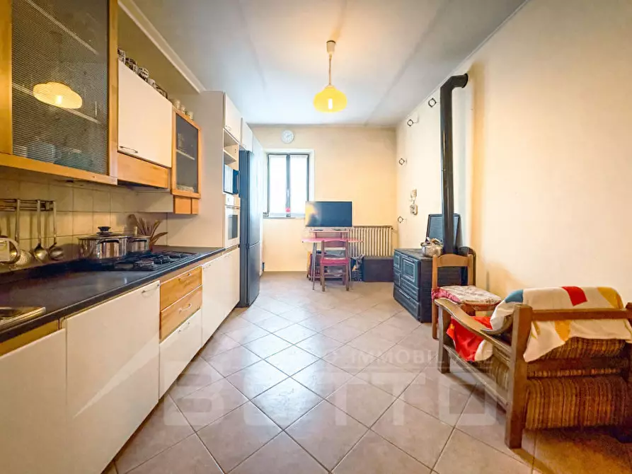 Immagine 9 di Casa indipendente in vendita  in via piana n 34 suno a Suno