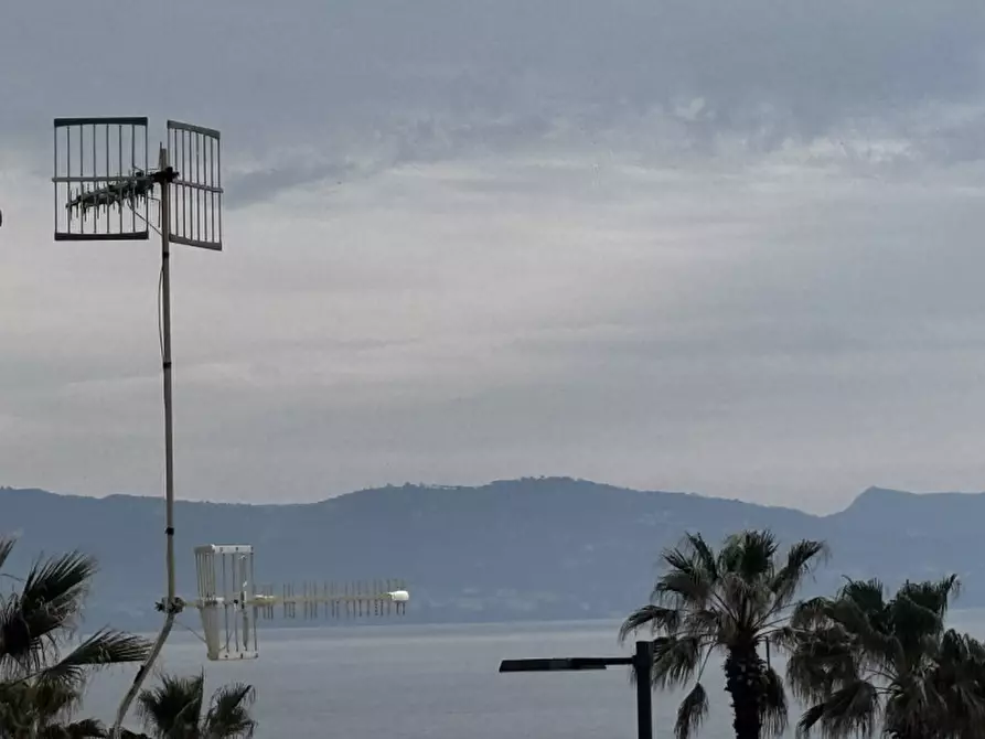 Immagine 12 di Appartamento in affitto  in via litoranea a Torre Del Greco