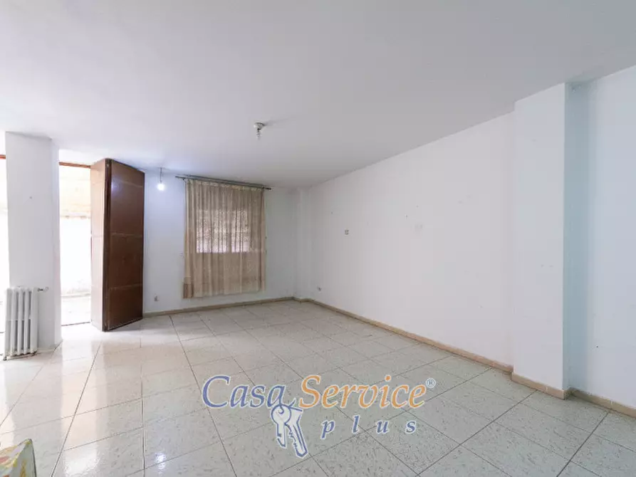 Immagine 4 di Garage in vendita  in via gianbattista vico a Gallipoli