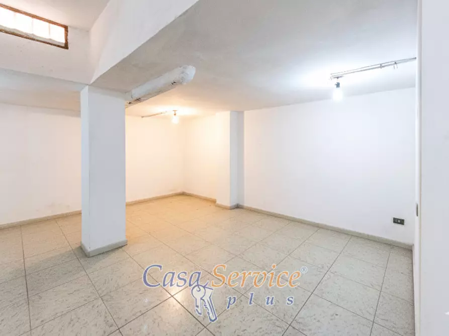 Immagine 6 di Garage in vendita  in via gianbattista vico a Gallipoli