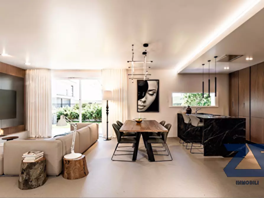 Immagine 3 di Appartamento in vendita  in via San Pio X a Castelfranco Veneto