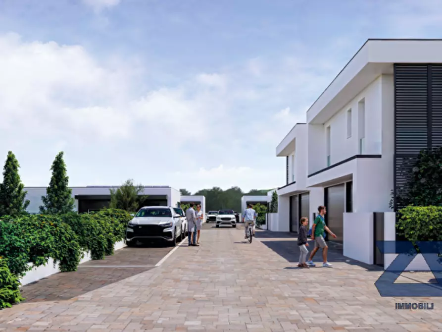 Immagine 7 di Appartamento in vendita  in via San Pio X a Castelfranco Veneto