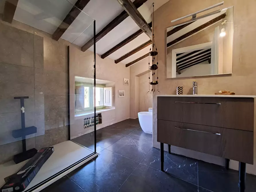 Immagine 27 di Rustico / casale in vendita  a Lisciano Niccone