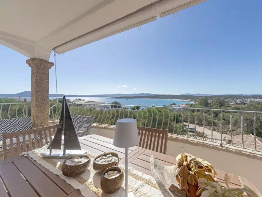 Immagine 2 di Appartamento in vendita  in Via delle brezze a Olbia