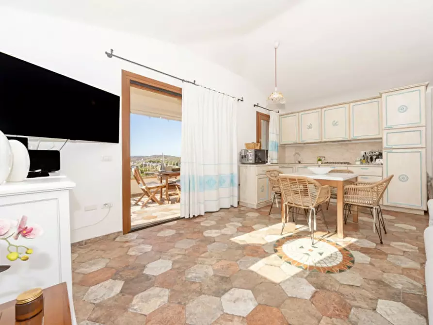 Immagine 10 di Appartamento in vendita  in Via delle brezze a Olbia