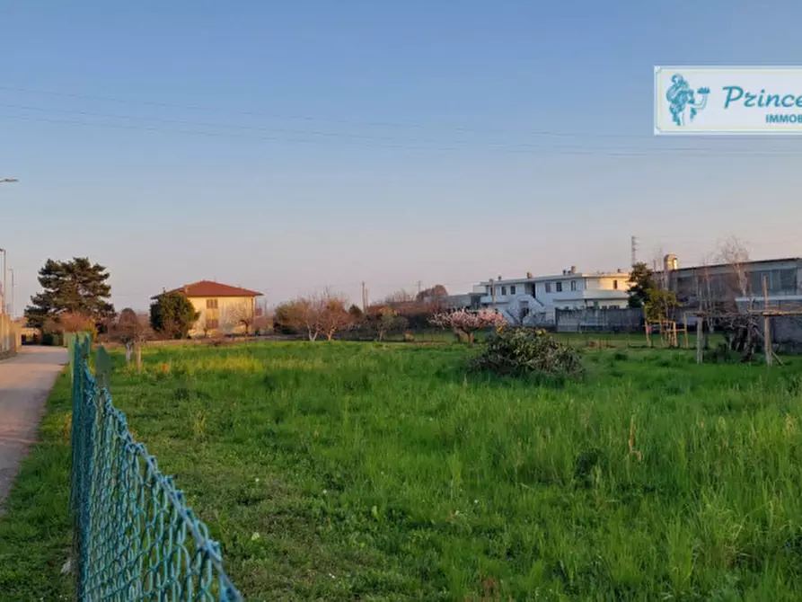 Immagine 2 di Terreno in vendita  in Via Molette 10 a Schio