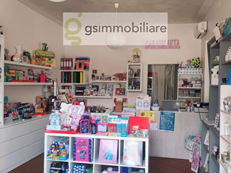 Immagine 5 di Attività commerciale in vendita  in Via Roma a Paderno Franciacorta