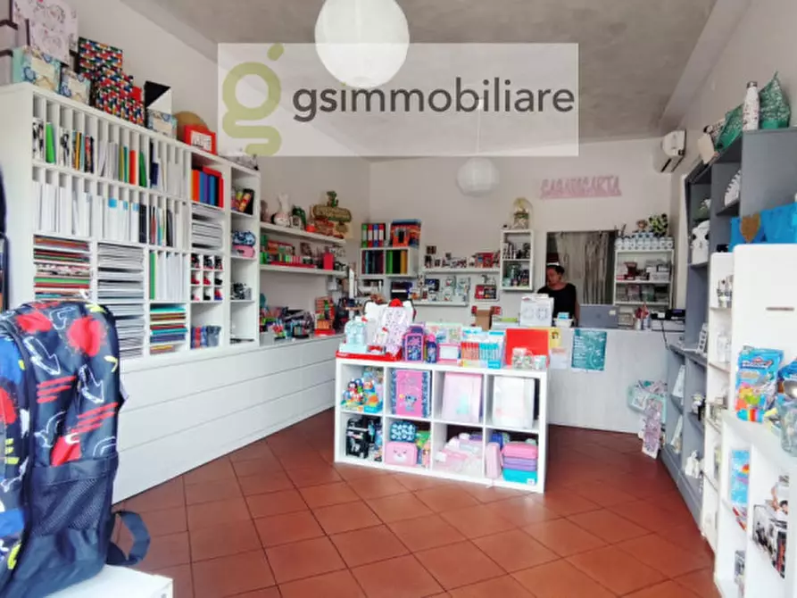 Immagine 6 di Attività commerciale in vendita  in Via Roma a Paderno Franciacorta