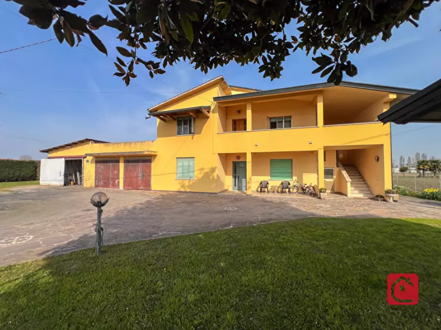 Immagine 7 di Casa bifamiliare in vendita  in Via Giacomo Leopardi 38 a Correzzola