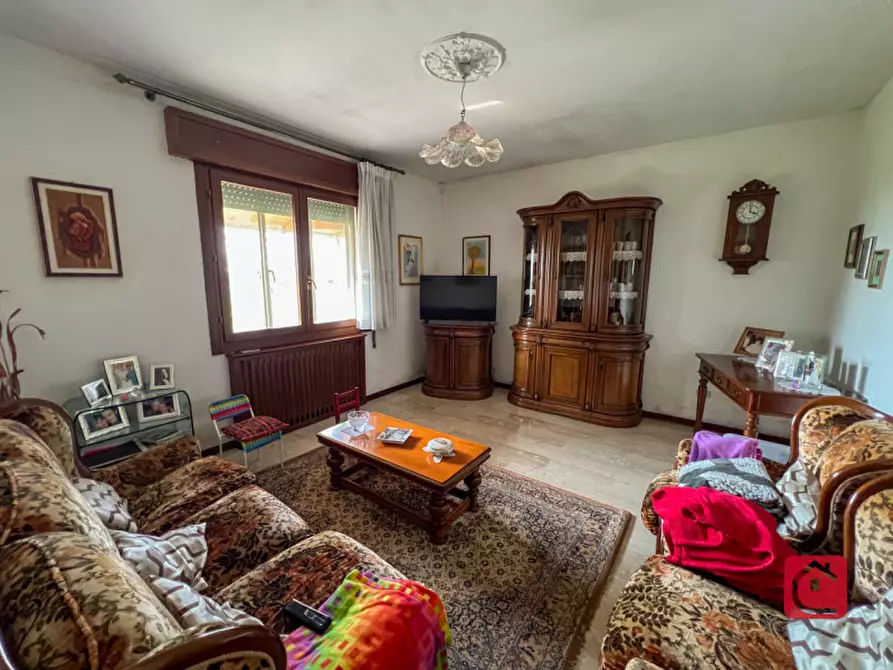 Immagine 16 di Casa bifamiliare in vendita  in Via Giacomo Leopardi 38 a Correzzola